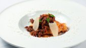 Hirsch-Bolognese von Carmelo Greco