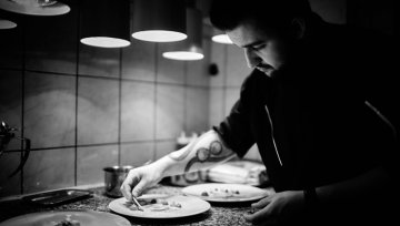 Dominik Käppeler im Showroom - Nahe an der Saison, kreativ ohne Ende